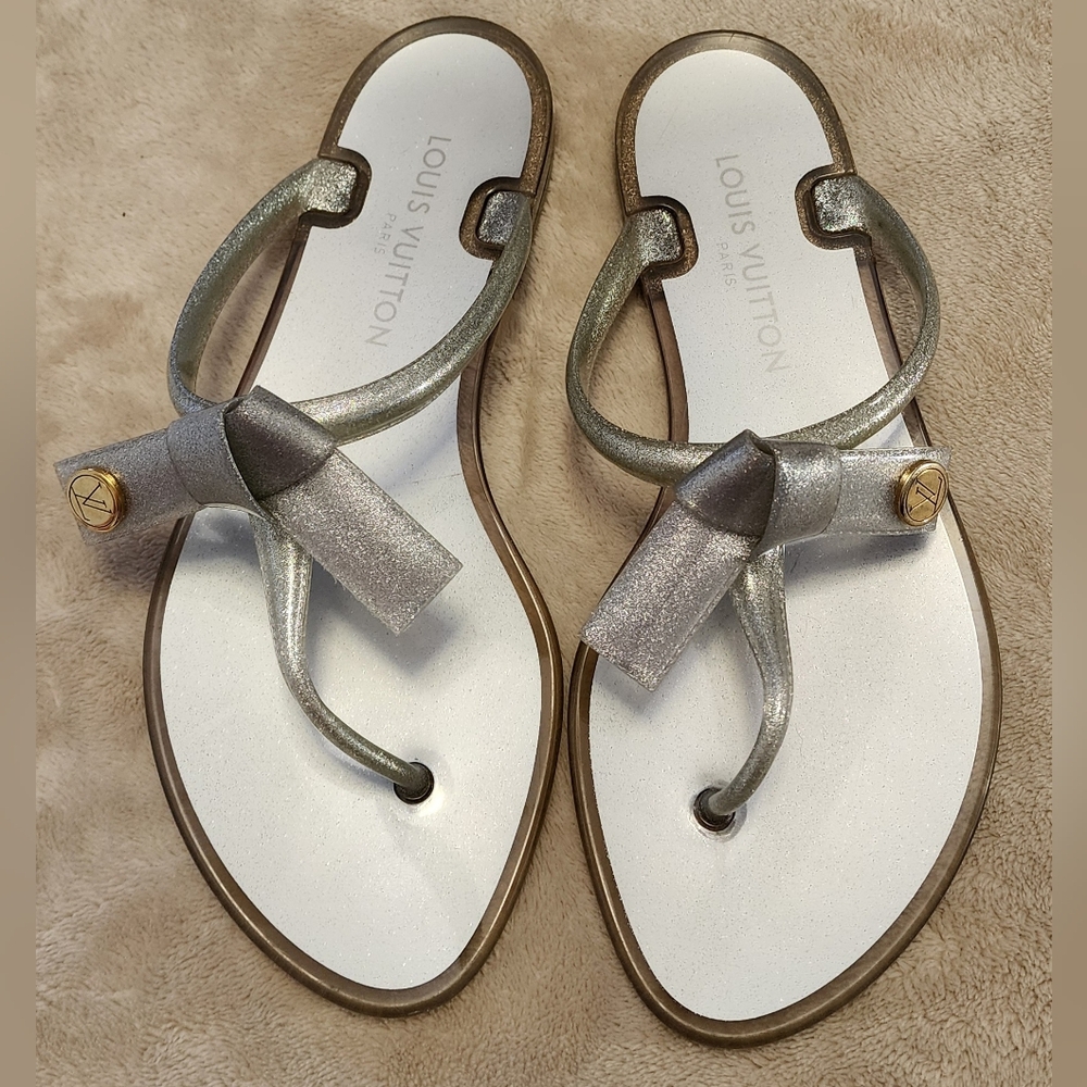 Louis Vuitton Silver Sandals Metallic T-Bar Design